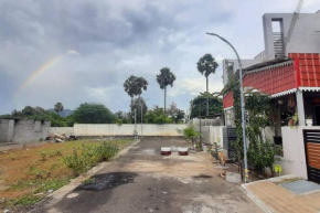 Cheerful 2 bedroom townhouse with parking